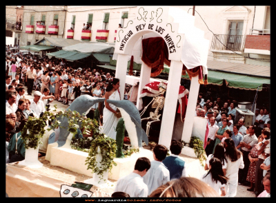 Carroza 1982
Carroza Concursante de fiestas, año 1982
Palabras clave: Carroza  fiestas