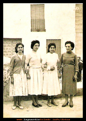 Día de fiesta
Alberta Cabello “la chulina” Juana Guzmán, Margarita Huete y Tomasa Orgaz. Año 1957.
