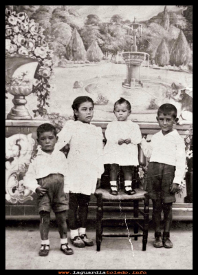 Cuatro hermanos
Hermanos Cabiedas 1944, José María, Natividad, Milagros y Pablo.
Palabras clave: Hermanos Cabiedas 