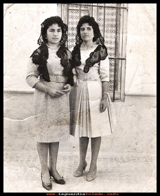 DESPUÉS DE MISA
Julia (la casta) y Eugenia (la chupita) Año 1958.
