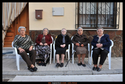 Tradiciones al fresco
Queremos reivindicar las tradiciones, aquí comenzamos, ya veremos cómo continúa...

Palabras clave: tradiciones al fresco