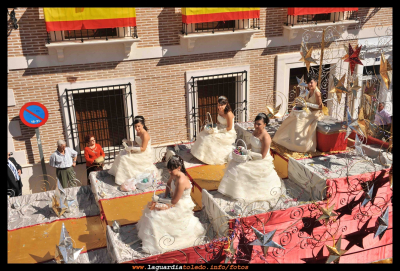 Carroza Reina y Damas 2010
Desfile diurno día 24-9-10.
