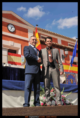 De Mantenedor a Mantenedor
Paso del Mantenedor 2009, Tomás Tacero Muñoz, al Mantenedor 2010, Raúl Castaño Traspas.
Palabras clave: mantenedor 2010