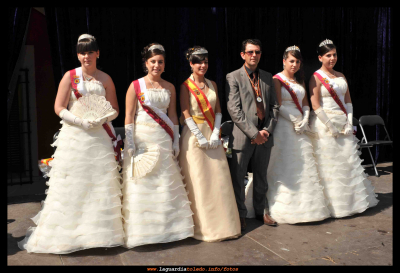 Reina, damas y mantenedor 2010
Palabras clave: fiestas 2010 reina damas