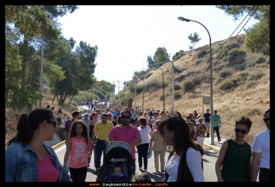 El regreso
El Santo Niño camino a su ermita. Fiestas (26-9-2015)
Palabras clave: Fiestas 2015