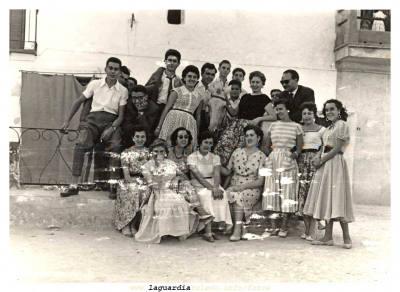 manuel gonzalez, gustavo, sagrario y muchos que no conocemos 
ayudanos a identificarlos  
Palabras clave: manuel gonzalez,gustavo, sagrario barrasa