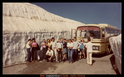 Granada
Excursión a Granada, los chicos de catequesis de  confirmación, junto a sus catequistas. Año 1976.
INSTITUCIONES: La Parroquia
Palabras clave: Granada, los chicos de catequesis