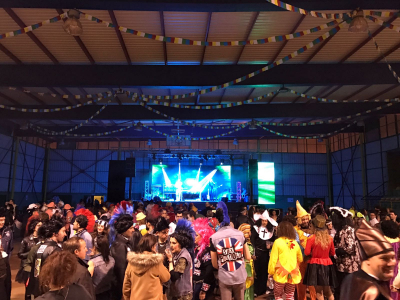 Baile de carnaval anoche en el pabellón
Carnaval 2017
Palabras clave: carnaval 2017