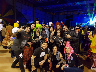 Carnaval 2017
Punkies y rockeros en el pabellón. 4-3-17
Palabras clave: carnaval 2017