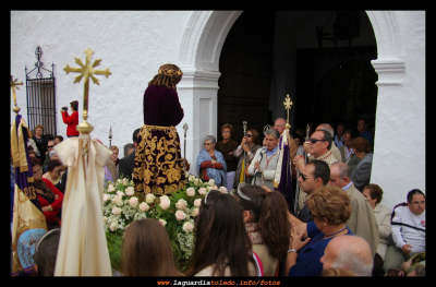 27 Septiembre 2012 - El Santo Niño vuelve a su ermita - Subastando la entrada
Palabras clave: 27 Septiembre 2012 - El Santo Niño vuelve a su ermita - Subastando la entrada