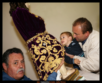27 Septiembre 2012 - Despedida de El Santo Niño - Los padres y los hijos
Palabras clave: 27 Septiembre 2012 - Despedida de El Santo Niño - Los padres y los hijos