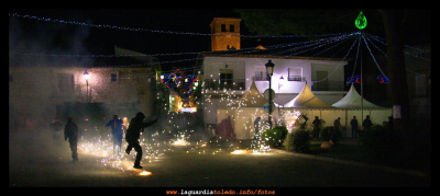 29 Septiemre 2012 - Toros de fuego - Haciendo surf sobre la estela del rastrero.
Palabras clave: 29 Septiemre 2012 - Toros de fuego - Haciendo surf sobre la estela del rastrero.