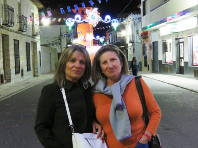Esperando los hachones en la calle Mayor
