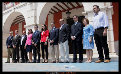 Toma de posesión de alcadía - 11 de junio 2011 - Ante la luz pública
Palabras clave: Toma de posesión de alcadía - 11 de junio 2011 - Ante la luz pública