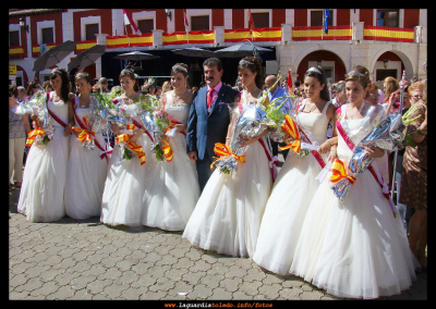 24 Septiembre 2012 - Ofernda floral al Sant Niño - Primer acto oficial de la Reina y su corte de honor
Palabras clave: 24 Septiembre 2012 - Ofernda floral al Sant Niño - Primer acto oficial de la Reina y su corte de honor