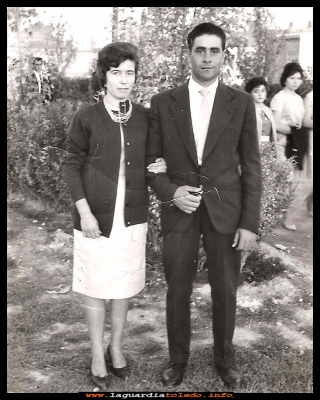 José y Teresa
José María Huete (cacha) y Teresa Martín (perita) en las fiestas del Sto. Niño
Palabras clave: fiestas del Sto. Niño