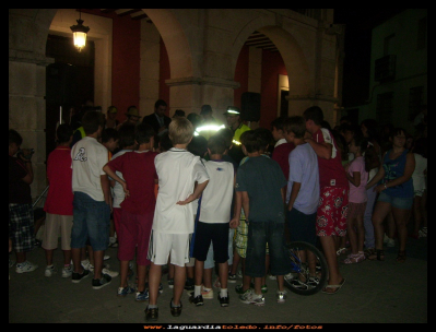 Juego de Misterio
El día 26 de Julio  del 2010, comenzó la IV semana de la juventud, durante dicha semana se organizaron una serie de actividades, entre otras, juegos para los más pequeños,  películas y discoteca para los mayores.
Juego de misterio en el que habra que descubrir un asesinato.
Palabras clave: semana juventud juego misterio