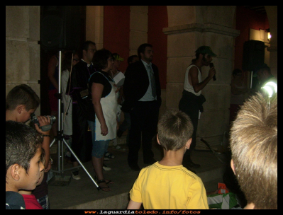  Juego de misterio
El día 26 de Julio  del 2010, comenzó la IV semana de la juventud, durante esta semana se organizaron una serie de actividades, entre otras, juegos para los más pequeños,  películas y discoteca para los mayores.
Juego de misterio en el que habra que descubrir un asesinato.
Palabras clave: semana juventud juego misterio