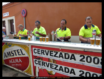 La cerveza
Para que pase bien la vaca, se acompaña, de unas buenas cañas de cerveza (27-9-2014)
Palabras clave: cañas de cerveza 