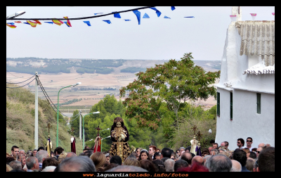 La despedida
La última despedida al patrón, desde la cuesta de Perejón (27-9-2014)
Palabras clave: cuesta de Perejón (27-9-2014)