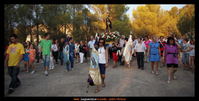 La cuesta
El Santo Niño se dirige al pueblo, 1/9/12
Palabras clave: cuesta santo niño 2012