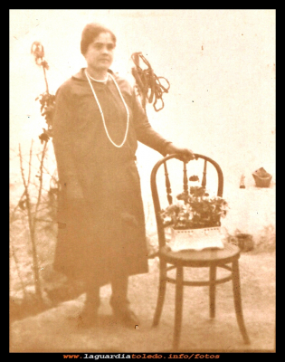Micaela Huerta Huete
Micaela Huerta Huete (11-5-1929) 
Guisandera de las bodas durante muchos años.


Palabras clave: Guisandera de las bodas 