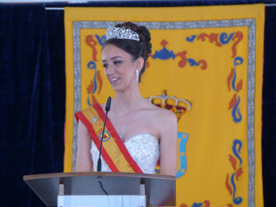 Despedida de la Reina saliente, Lucía Soto
Reina 2016 dedicando al pueblo unas emotivas palabras de despedida de su reinado
Palabras clave: reina 2016 lucia soto