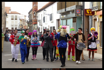 Carnaval 2016
Desfile de comparsas,  carnaval  21-2-2016.
Charanga "La Tonalidad"
Palabras clave: Desfile carnaval Charanga