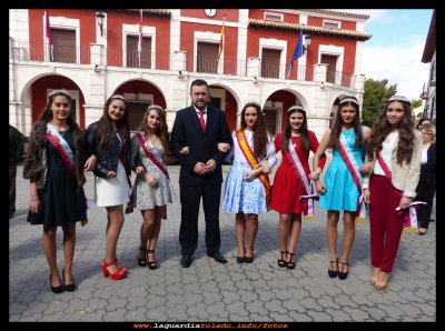Reina, Damas y mantenedor
Domingo de Ramos, Semana Santa 2016
Palabras clave: Semana Santa 2016