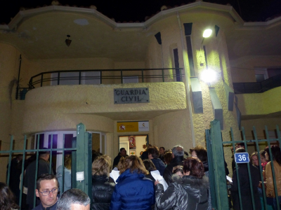 Mayos a La Guardia Civil
1-5-2016
Palabras clave: mayos 2016