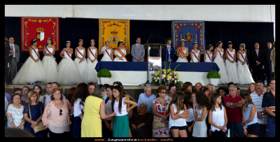 Día de la coronación
Reina, damas y mantenedor del 2015 a la izquierda, a la derecha, Reina, damas y mantenedor del 2016.
Palabras clave: Reina damas  mantenedor
