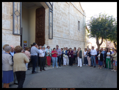 La puja
Puja  por sacar al Santo Niño de la iglesia (27-9-2016)
Palabras clave: Puja Santo Niño iglesia