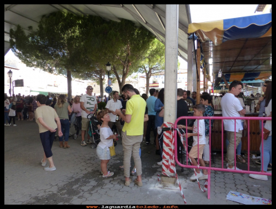 La plaza en fiestas
La plaza, día 23 de Septiembre, primer día de las fiestas patronales. (23-9-2017)
Palabras clave: fiestas  plaza