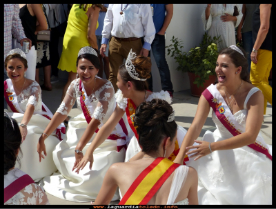 "El chocolatero"
Baile en casa de la nueva reina Claudia Sánchez-valladares Araque, después del aperitivo ofrecido en su honor por sus padres. (24-92017)
Palabras clave: Baile reina Claudia 