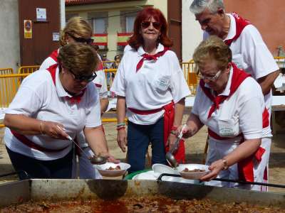 Los Timbales
Repartiendo la vaquilla
