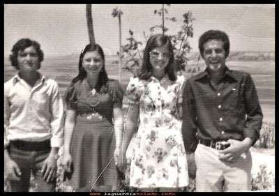 PAREJAS
Los amigos Luis Puerta, Polo Cabiedas, Pilar Mascaraque y Pablo Orgaz (1973)
Palabras clave: Los amigos