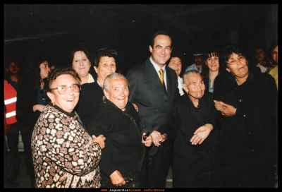 Paisanas
Paisanas del pueblo de La Guardia, con el entonces presidente de Castilla la Mancha 
En la foto: Ino Rico Seguido, Dionisia Seguido Tejero, José Bono,  Manuela Guerra, Juli Orgaz  Guerra,
Años 80.

Palabras clave: Paisanas de La Guardia presidente de Castilla la Mancha  José Bono