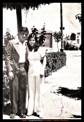 Jesús y Amanda
Jesús Barajas y Amanda García de novios, paseando  por el Paseo del Norte, al fondo el quiosco de Gervasio, año 1973
Palabras clave: Paseo del Norte quiosco de Gervasio