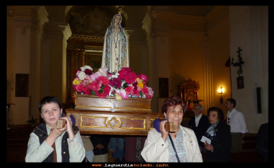 Procesion
13 de mayo la Virgen de Fátima, procesión Rosario de la Aurora (2015)  
Palabras clave: Rosario de la Aurora