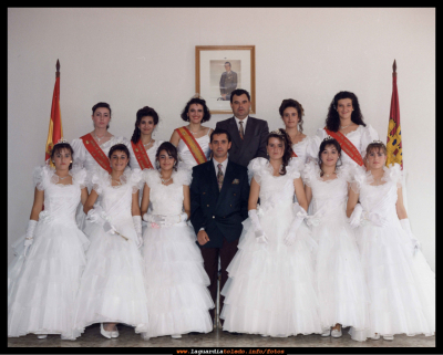 Reina, damas y mantenedores de los años 1990 y 1991
Palabras clave: reina damas mantenedores 1990 1991