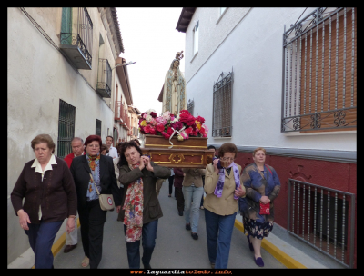 Rosario de la Aurora
13 de mayo la Virgen de Fátima, procesión Rosario de la Aurora (2015)  
Palabras clave: Rosario de la Aurora
