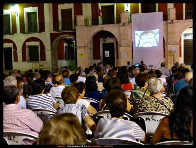 TAF. 2016
Pase del documental  de Fernando Guzmán “Patrimonio de La Guardia, Asignatura  pendiente” en el VI festival de “tradiciones al fresco”  que organiza nuestra A.C. Proyecto Tupi (22-7-2016)
Palabras clave: VI festival tradiciones fresco