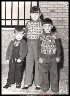 TRES HERMANOS
los hermanos Geles, Víctor y Antonio (Bodegueros) Año 1970.
Palabras clave: hermanos 