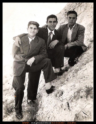 AMIGOS EN EL CERRO
Amigos, Columbiano Orgaz, Jesús Orgaz y Julián. año 1960
Palabras clave: Amigos