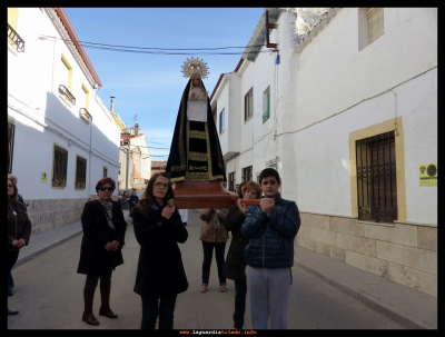 La Arrodillá
Procesión de la Arrodillá. Viernes 3 de abril (2015), por la mañana
Palabras clave: arrodilla