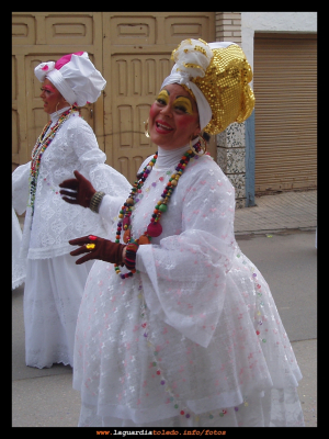 Desfile de carnaval 2011
Brasil y su música también se pasearon por las calles guardiolas ayer domingo 13-3-11.
Palabras clave: carnavales 2011