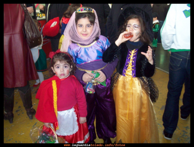 Carnaval infantil 2010
Carnaval infantil del sábado 20 de febrero de 2010. Salida a las 16:30h de la Plaza y baile en el pabellón de deportes.
FIESTAS, CELEBRACIONES Y TRADICIONES: Carnaval 2010
Palabras clave: carnaval infantil 2010