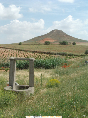 El cerro de la Atalaya. Verano de 2007
Pozo cercano al Cerro de la Atalaya
