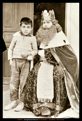 Reyes Magos de 1963
Pablo Martin-Rubio. El día de reyes en las escuelas (1963)
Palabras clave: día de reyes