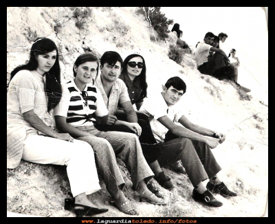 En el Santo Niño, 27-9-1970
En el Santo Niño, Ramona Guzmán, Jesús Tomillo, Juli Orgaz y Juan Guzmán. (Año 1970)    
Palabras clave: En el Santo Niño Año 1970